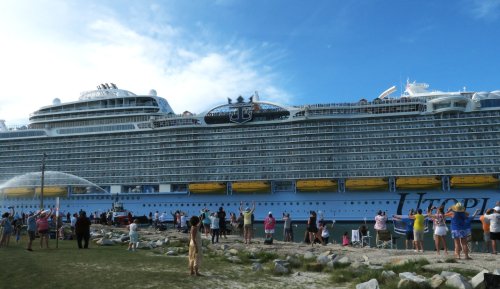 Cruise ships report worst year for stomach sickness in over a decade