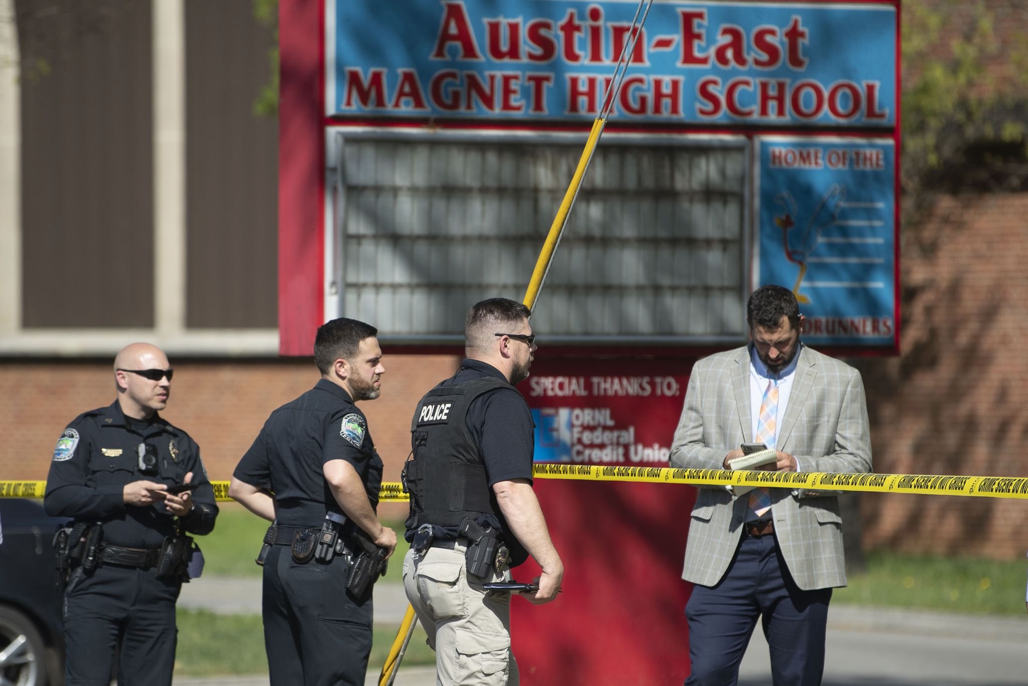 Gunfire erupts at high school in Knoxville-TN, stay updated with News Without Politics, NWP, subscribe, Tennessee, tragic news, top unbiased news source