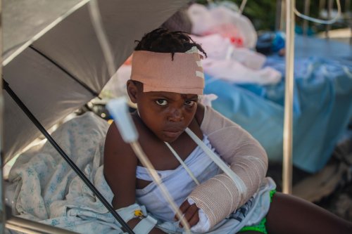 Aid workers scramble to save Haiti earthquake victims as Grace regains tropical storm status