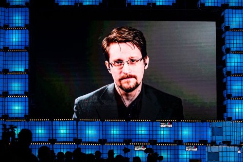 Edward Snowden swears allegiance to Russia and receives passport, lawyer says