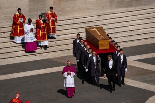 Among the meek and the mighty, Catholics bury their ‘people’s pope’