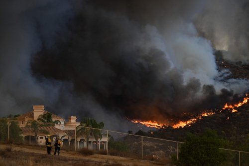 Wildfire smoke seeps into homes. Global protection would cost billions.