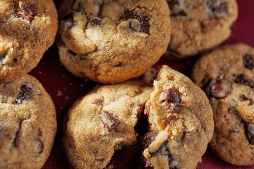 Caramelized banana chocolate chunk cookies are the new best use for the rest of that bunch