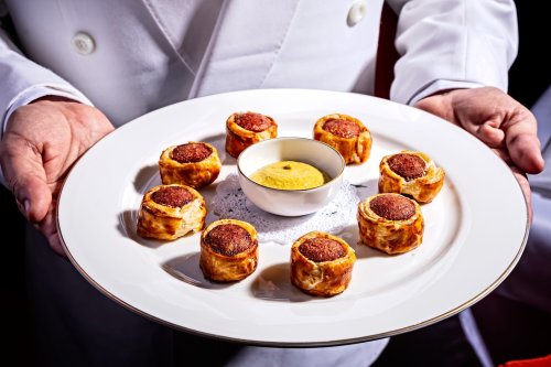 Review | The Occidental returns with glitz, glam and fine retro cooking
