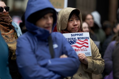 Court lifts block on Trump order to strip federal workers of union rights