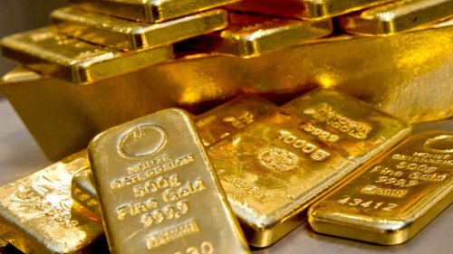 Frau mit einem Kilogramm Gold vom deutschen Zoll erwischt