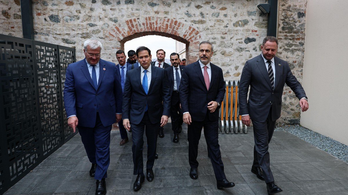 Gespräche zwischen Ukraine und Russland haben in Istanbul begonnen