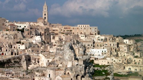 Starkes Erdbeben in Süditalien mit Epizentrum in Region Basilikata