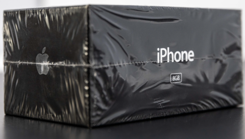 Frau versteigert uraltes iPhone – es soll 50'000 Dollar wert sein