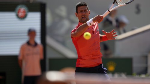 Djokovic gewinnt erneut mühelos +++ Umstrittene Disqualifikation im Frauendoppel