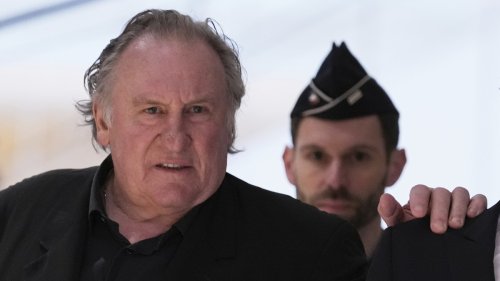 Missbrauchsprozess gegen Schauspieler Gérard Depardieu begonnen