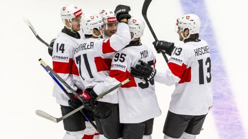 Die Schweiz schlägt im «Gigantenduell» die USA und Genoni feiert einen Shutout