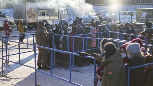 Helfer melden 345 Notrufe von Migranten im Januar an der Belarus-Grenze