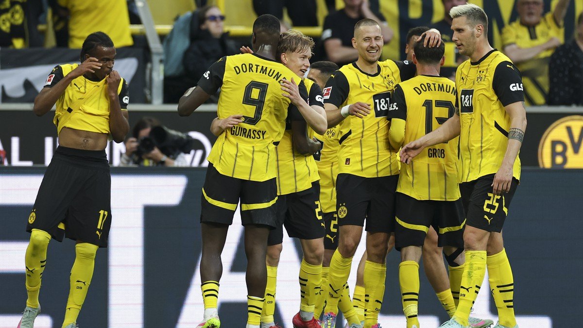 BVB siegt, Leverkusen stolpert ++ Last-Minute-Niederlage für Inter ++ ManUtd verliert