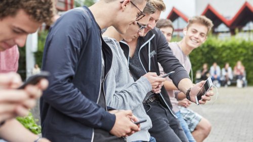 «Eines der grössten Probleme»: Britische Regierung will Schülern Handys verbieten