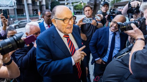 Trump-Anwalt Giuliani wegen Ermittlungen zu US-Wahl 2020 vor Geschworenenjury