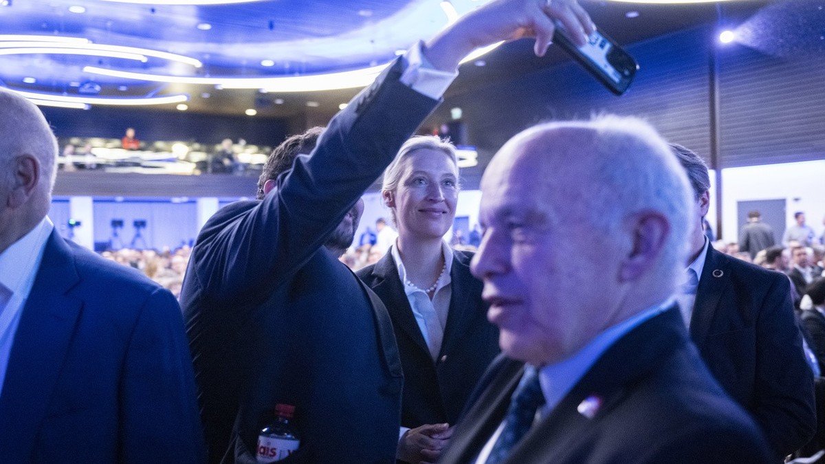 Maurer, Weidel und Zoff bei der Jungpartei: Das Problem der SVP mit ihren rechten Freunden