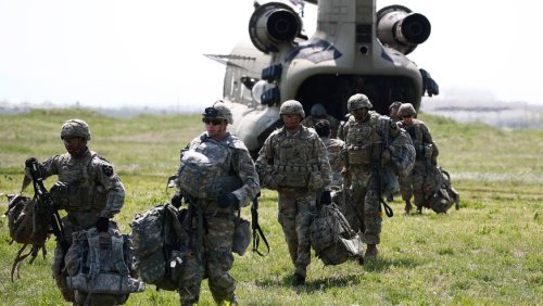 USA erwägen offenbar, Soldaten nach Kiew zu entsenden