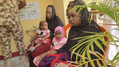 Zwei Dutzend Frauen und Babys aus «Babyfabrik» in Nigeria gerettet
