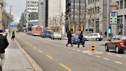 Versuch mit Tempo 30 auf der Bahnhofstrasse in Aarau verzögert sich