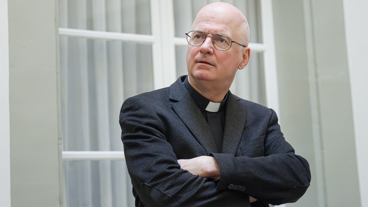 Schweizer Chef-Bischof rät von zu grossen Reformen der Schweizer Kirche ab