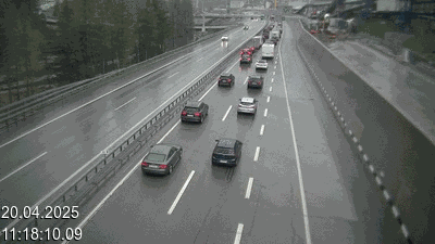 Der Oster-Rückreise-Verkehr beginnt: 1 km Stau vor dem Gotthard am Sonntagmorgen