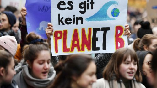 Die Klimajugend wechselt vom Demonstrieren auf der Strasse zum Besetzen von Schulen