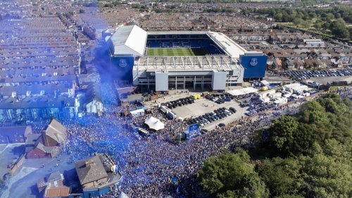 Everton verabschiedet sich siegreich aus dem Goodison Park – PSV erneut Meister