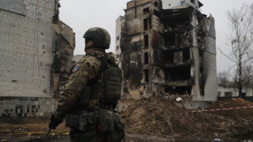 Russischer Botschafter zweifelt an Waffenruhe +++ Russland hebt Verbot der Taliban auf