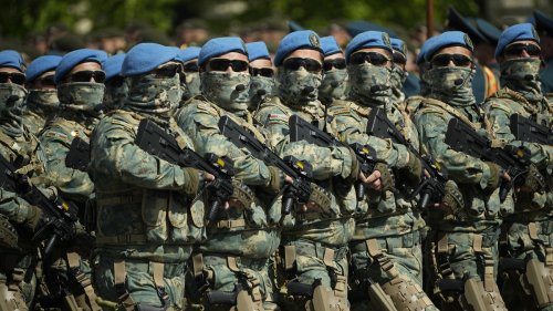 «Zu lange den Märchenerzählungen geglaubt»: Wie stark ist Putins Armee wirklich?