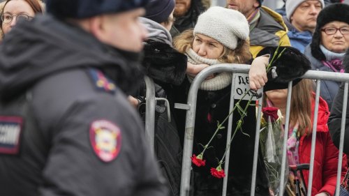 Heute wird Nawalny beerdigt – diese Bilder zeigen, wie sich Moskau bereitmacht