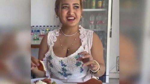 Indonesierin isst in TikTok-Video Schweinefleisch – zwei Jahre Haft