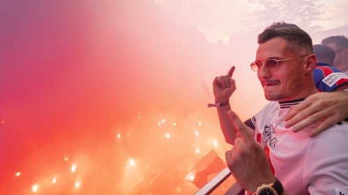 Taulant Xhaka wegen Pyro und Schmährufen gesperrt – Liga bestraft FCB-Legende dreifach