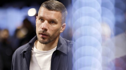 Lukas Podolski mit trauriger Prognose für den 1. FC Köln im Kampf um den Klassenerhalt