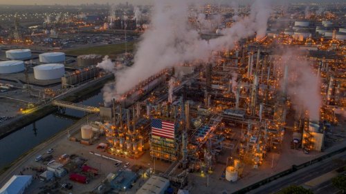 Horrende Gewinne bei Exxon, Chevron und BP: Wie sie die Klimakrise befeuern