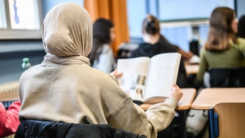 Unesco-Leitfaden für Lehrkräfte soll Rassismus in Schulbüchern bekämpfen