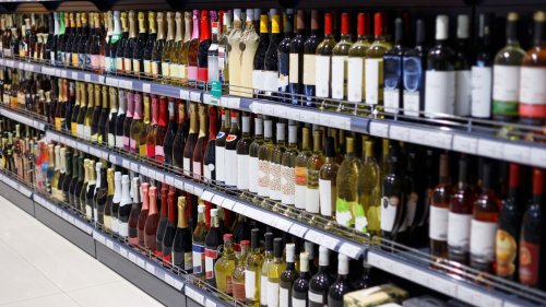 Supermarkt: Beliebtes Getränk könnte deutlich teurer werden – Hersteller schlagen Alarm