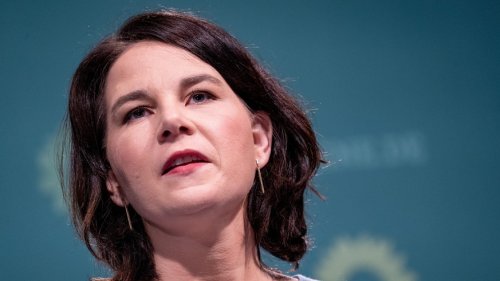 Grüne: Baerbock versteuert Sonderzahlungen