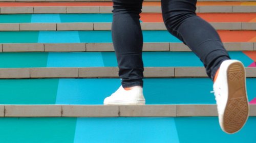 Warum deine Schuhe beim Laufen quietschen – und was du dagegen tun kannst
