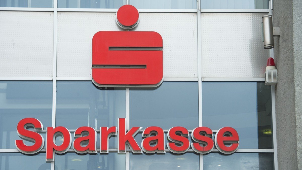 Betrüger nehmen Sparkassen-Kunden ins Visier: Vorsicht vor dieser dreisten E-Mail