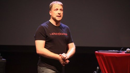 Oliver Pocher kassiert Gewalt-Androhung von Fler – "Schläge bekommen"