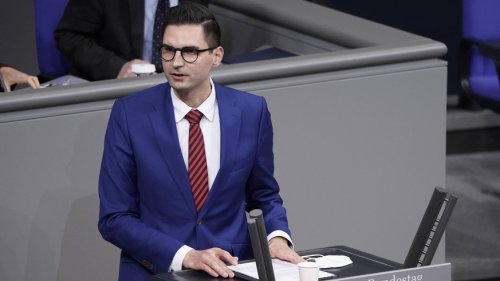 Politik-News: Stellvertretender CDU-Chef Müller spricht von "grüner Doppelmoral"