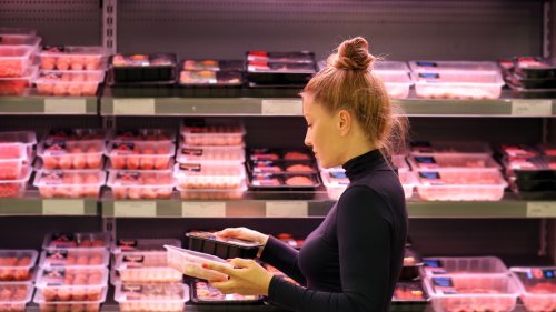 Supermarkt: Warentest warnt vor beliebter Wurst – Keime und Knorpel