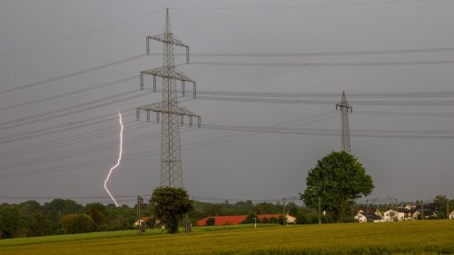 Wetter in Deutschland: Ruhiges Sommerwetter führt zu "brenzliger Lage"