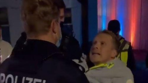 Oliver Pocher von Polizei abgeführt: Jetzt meldet er sich selbst zu Wort