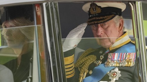 Royals: Prinz Harry und Meghan erneut degradiert – von König Charles