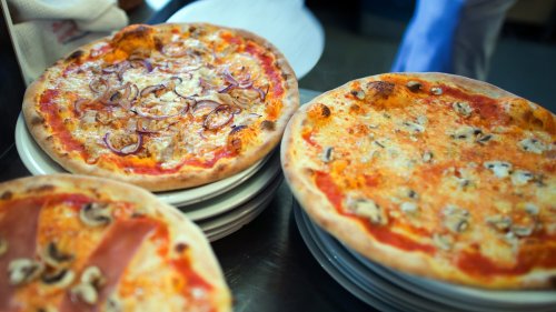 Restaurant irritiert mit Pizza-Werbung – Gast verlangt Geld zurück
