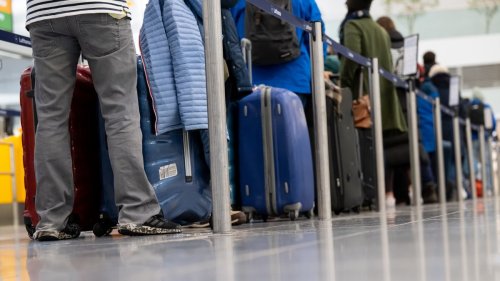 Urlaub: Verschärfte Handgepäck-Regeln – Airlines greifen hart durch
