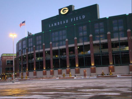 Notre Dame, Wisconsin will have a Sunday kickoff for 2026 Lambeau Field game