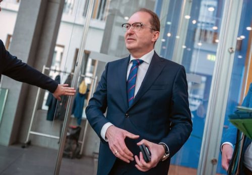 Rechtsextremismus und Hass: Demokratie gerät unter Druck